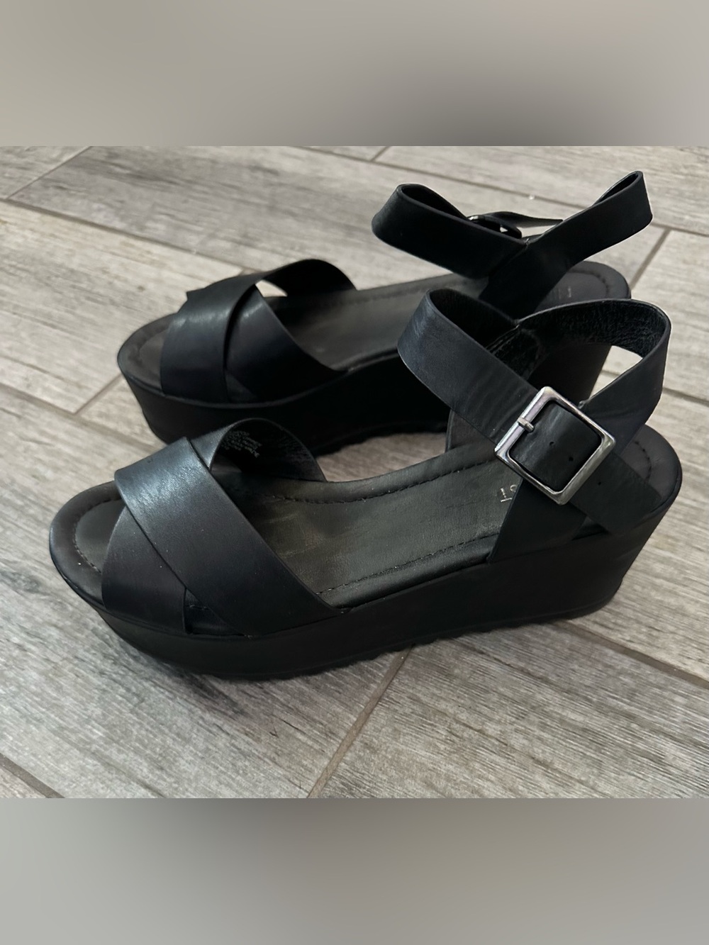 Nine West Dabomb Black Crossband Platform Wedge Sandals Size 8